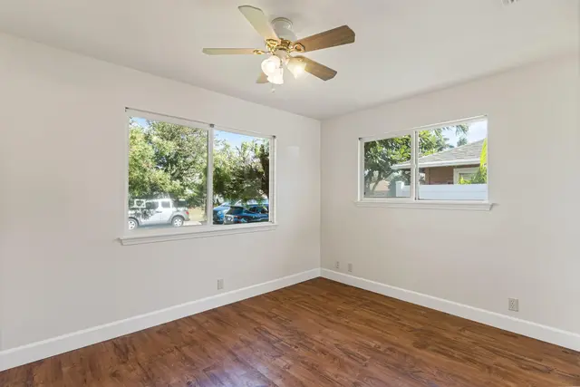 Listing Image for 35 Polale St 27 of 36