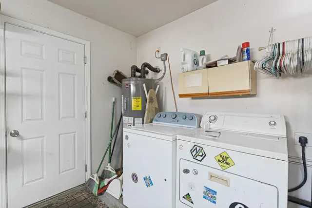 Listing Image for 35 Polale St 31 of 36