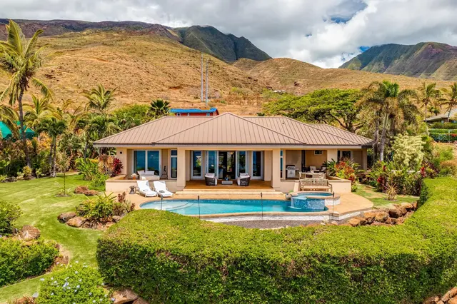 Listing Image for 1033 Kai Hele Ku Pl 1 of 44