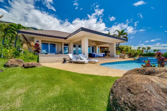 Listing Image for 1033 Kai Hele Ku Pl 13 of 44