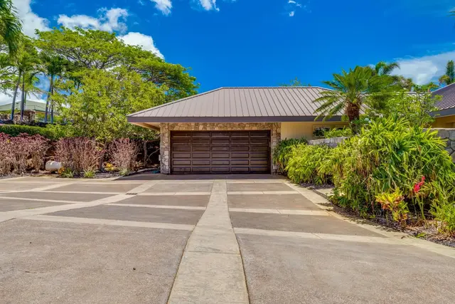 Listing Image for 1033 Kai Hele Ku Pl 9 of 44