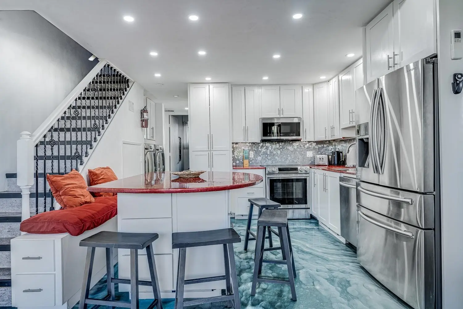 Photo of Listing #407860