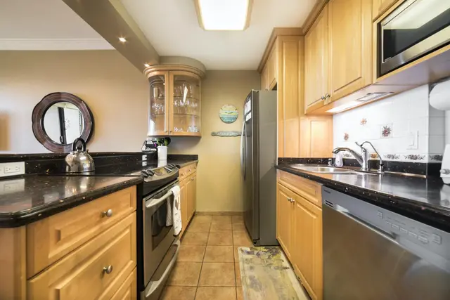 Listing Image for 2191 S Kihei Rd 3-406 4 of 34