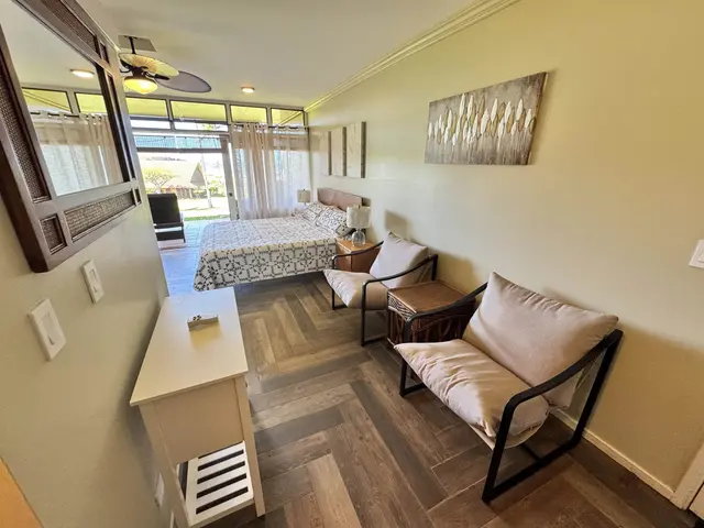 Listing Image for 255 Kepuhi Pl 18a02 15 of 28