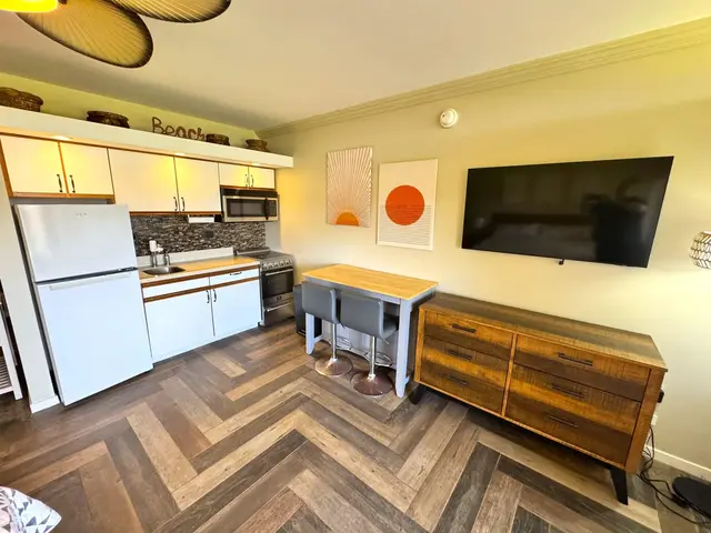 Listing Image for 255 Kepuhi Pl 18a02 4 of 28