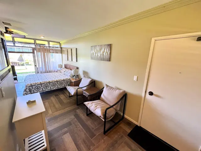 Listing Image for 255 Kepuhi Pl 18a02 7 of 28
