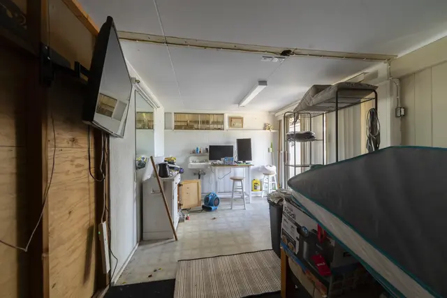 Listing Image for 38 Kealaloa Ave 26 of 40
