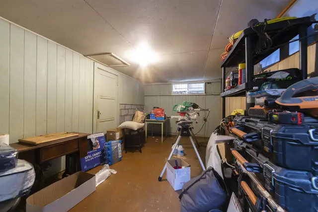 Listing Image for 38 Kealaloa Ave 27 of 40