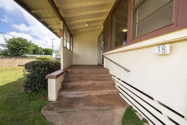Listing Image for 38 Kealaloa Ave 4 of 40