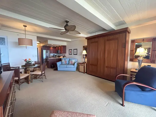 Listing Image for 2481 Kaanapali Pkwy 818w 7 of 11