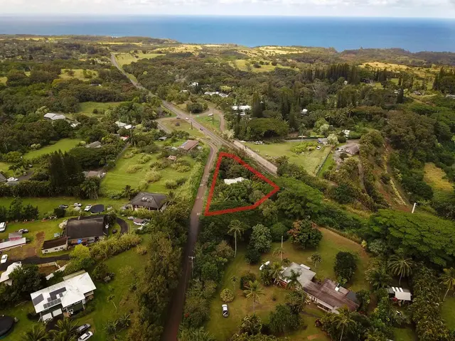 Listing Image for 77 Peahi Rd 2 of 47