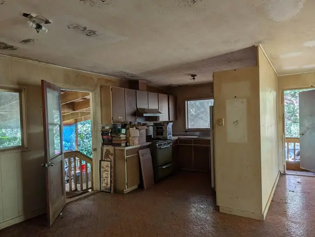 Listing Image for 77 Peahi Rd 37 of 47