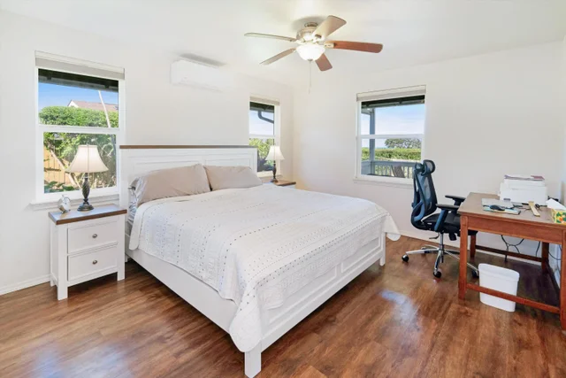 Listing Image for 51 Kanoenoe Loop 12 of 50