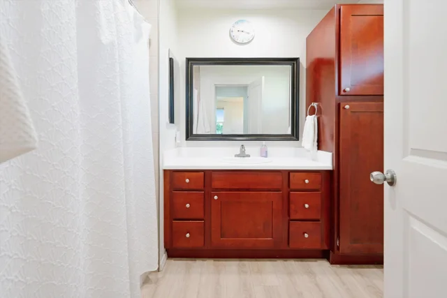 Listing Image for 51 Kanoenoe Loop 15 of 50