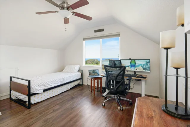 Listing Image for 51 Kanoenoe Loop 19 of 50