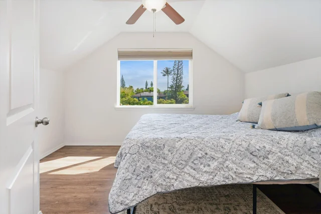 Listing Image for 51 Kanoenoe Loop 21 of 50