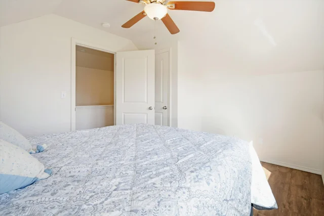 Listing Image for 51 Kanoenoe Loop 23 of 50