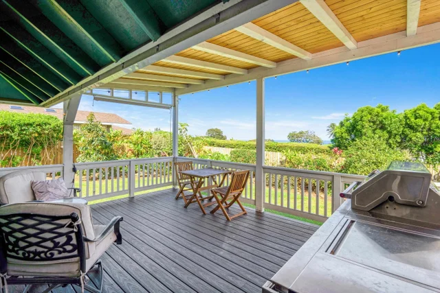 Listing Image for 51 Kanoenoe Loop 27 of 50