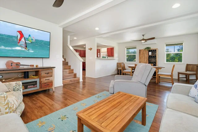 Listing Image for 51 Kanoenoe Loop 3 of 50