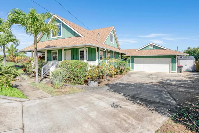 Listing Image for 51 Kanoenoe Loop 34 of 50