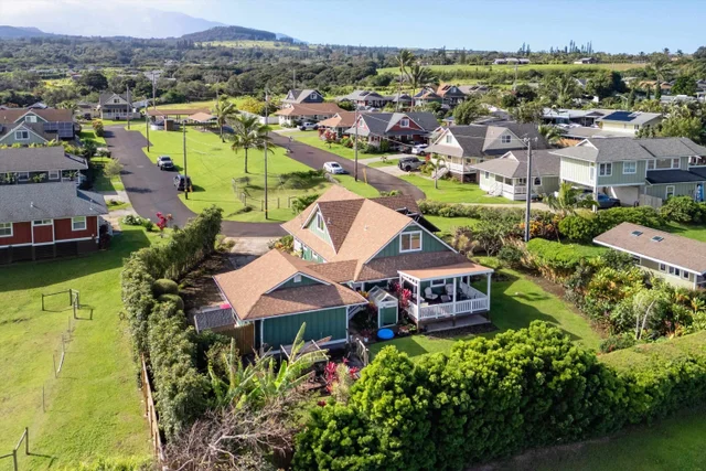 Listing Image for 51 Kanoenoe Loop 40 of 50