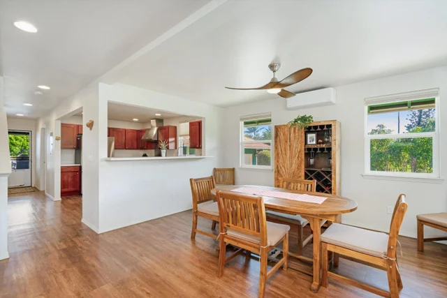 Listing Image for 51 Kanoenoe Loop 6 of 50