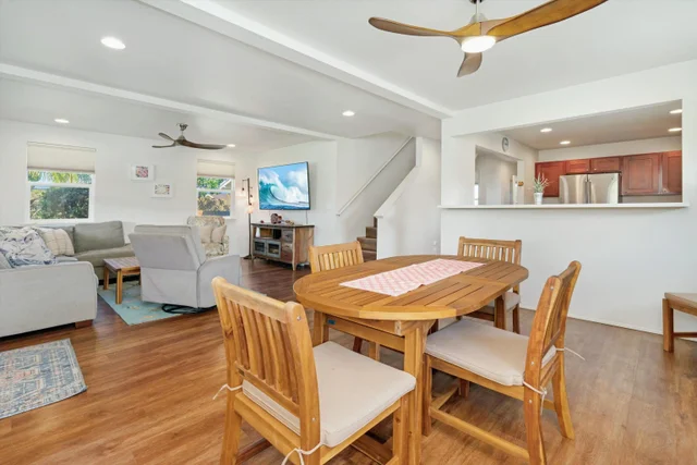 Listing Image for 51 Kanoenoe Loop 8 of 50