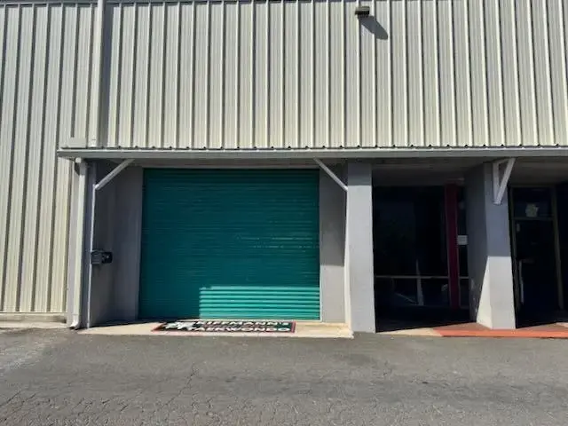 Lalo Business Center  - 251 Lalo St, Kahului, 387791 - 3/8