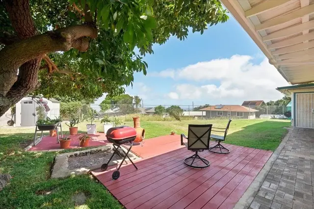 Listing Image for 30 Pahaa Pl 1 of 49