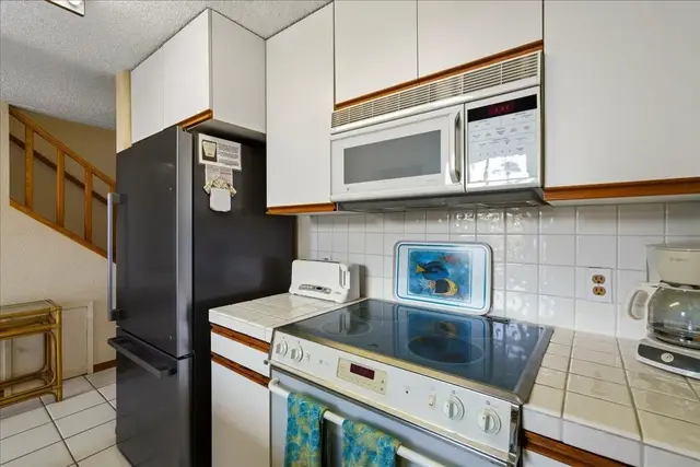 Listing Image for 1299 Uluniu Rd G-205 13 of 40