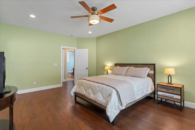 Listing Image for 55 Moolu St 28 of 50