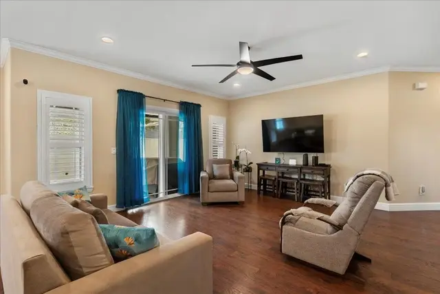 Listing Image for 55 Moolu St 9 of 50
