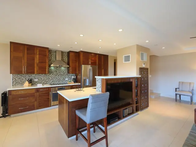 Listing Image for 50 Nohea Kai Dr I1004 14 of 35
