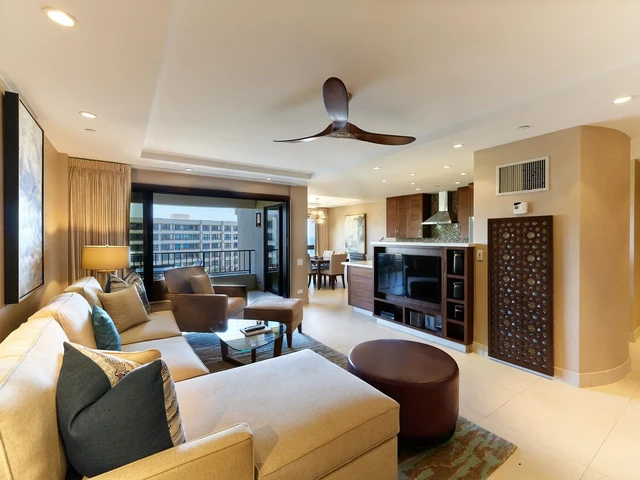 Listing Image for 50 Nohea Kai Dr I1004 15 of 35