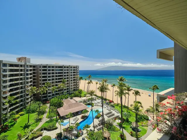 Listing Image for 50 Nohea Kai Dr I1004 18 of 35