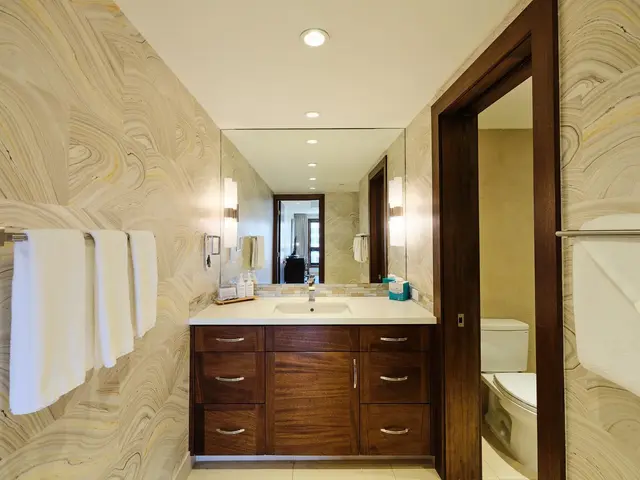 Listing Image for 50 Nohea Kai Dr I1004 23 of 35