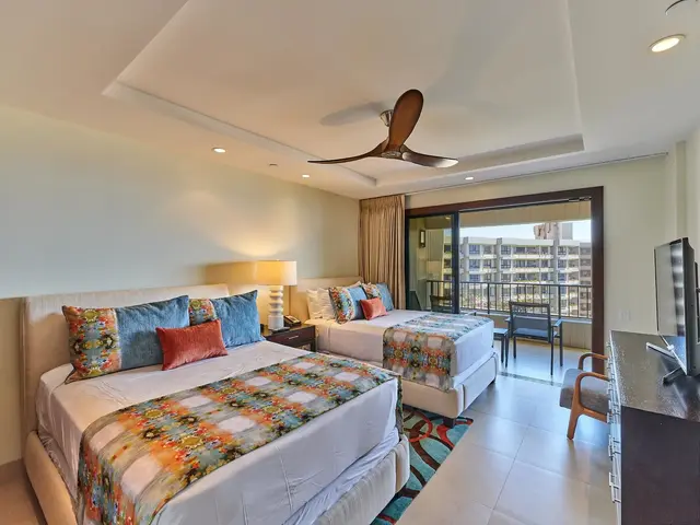 Listing Image for 50 Nohea Kai Dr I1004 27 of 35