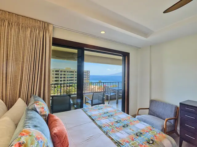 Listing Image for 50 Nohea Kai Dr I1004 29 of 35