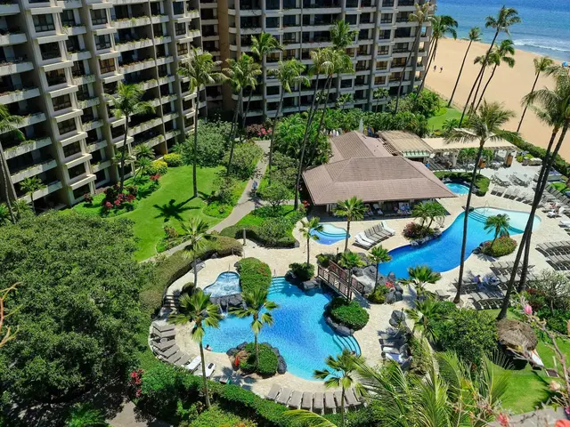 Listing Image for 50 Nohea Kai Dr I1004 3 of 35
