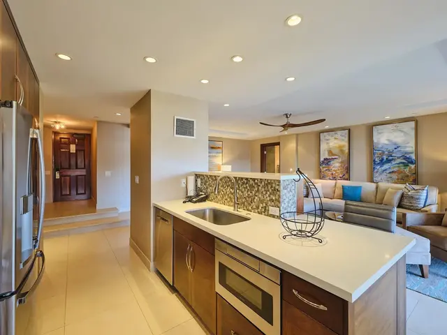 Listing Image for 50 Nohea Kai Dr I1004 9 of 35