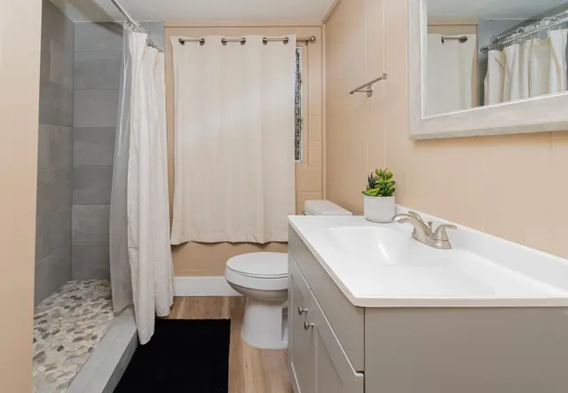 Listing Image for 219 Molokai Akau St 16 of 25