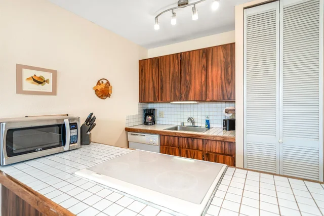 Listing Image for 2191 S Kihei Rd 2112 9 of 29