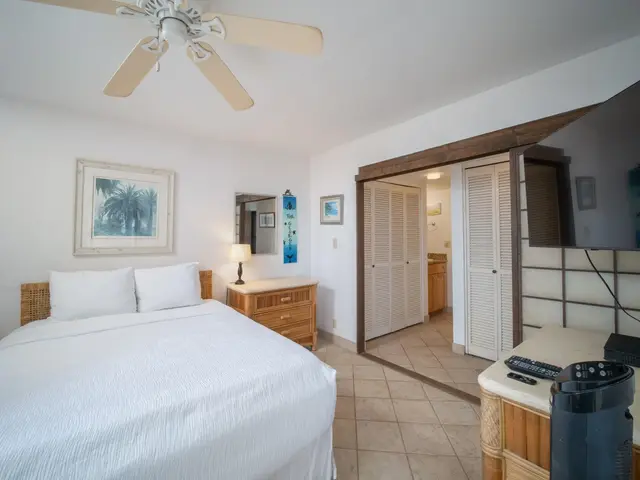 Listing Image for 3723 Lower Honoapiilani Rd 104 11 of 45