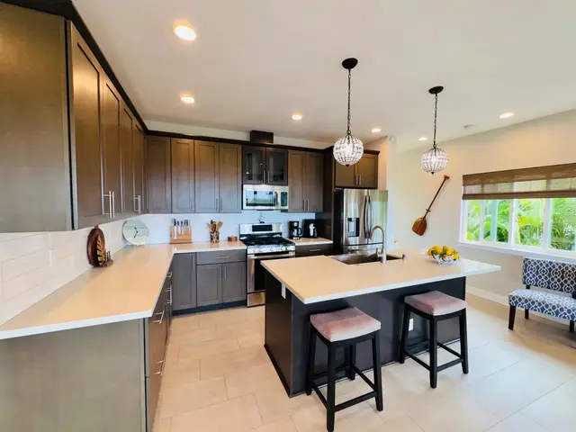 Listing Image for 533 Mikioi Pl Unit 2 14 of 49