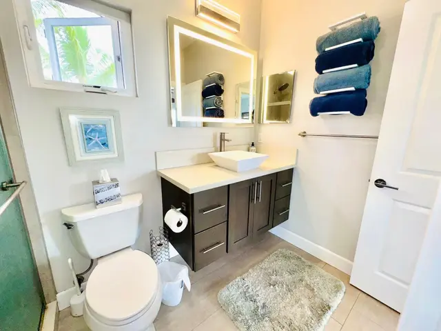 Listing Image for 533 Mikioi Pl Unit 2 26 of 49