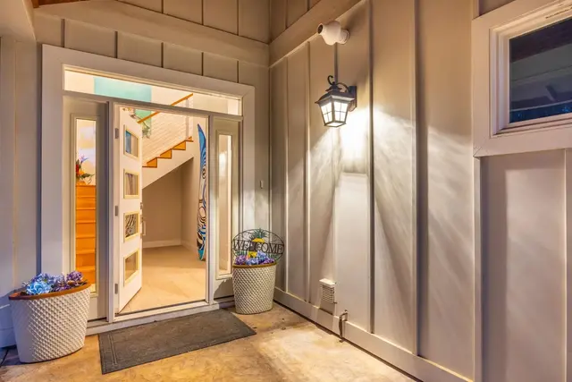 Listing Image for 533 Mikioi Pl Unit 2 6 of 49