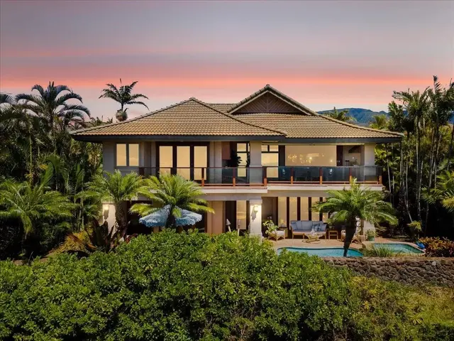 Listing Image for 392 Wekiu Pl 1 of 50