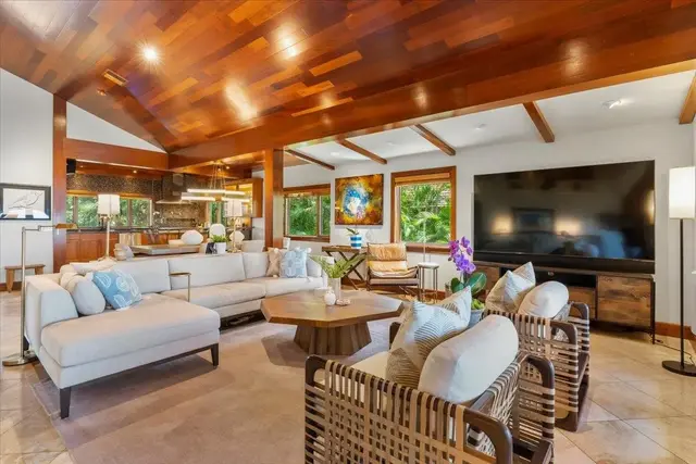 Listing Image for 392 Wekiu Pl 14 of 50