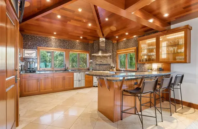 Listing Image for 392 Wekiu Pl 18 of 50