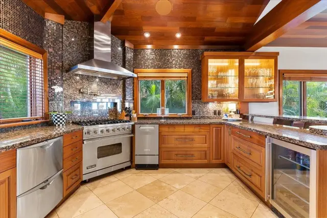 Listing Image for 392 Wekiu Pl 19 of 50